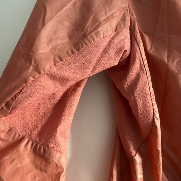 Smartwool Women’s Merino Sport Ultra Light Hooded Jacket – Coral – Size M - Picture 8 of 9